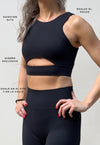Top yoga mujer marca NOY (not only yoga) modelo HERA sin costuras tono negro black lava 
