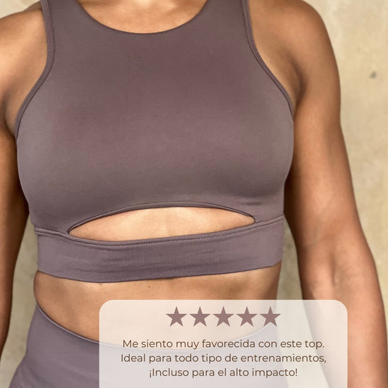 Top yoga mujer marca NOY (not only yoga) modelo HERA sin costuras tono taupe marron